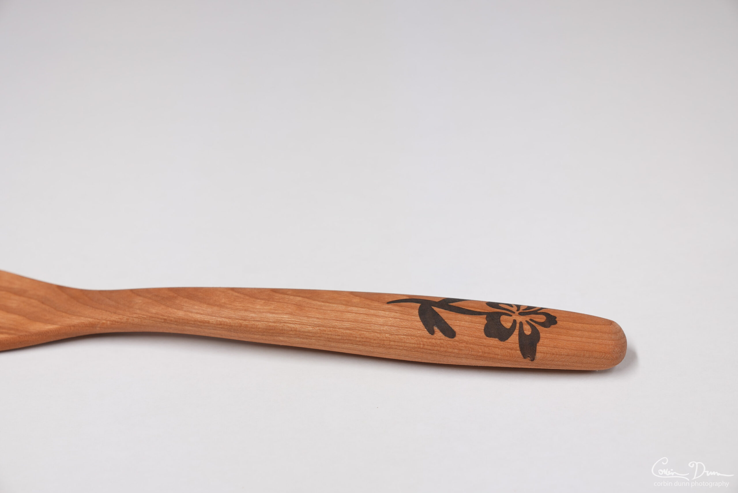 Wok Spatula with Hibiscus Inlay - Cherry and Walnut - Image 3