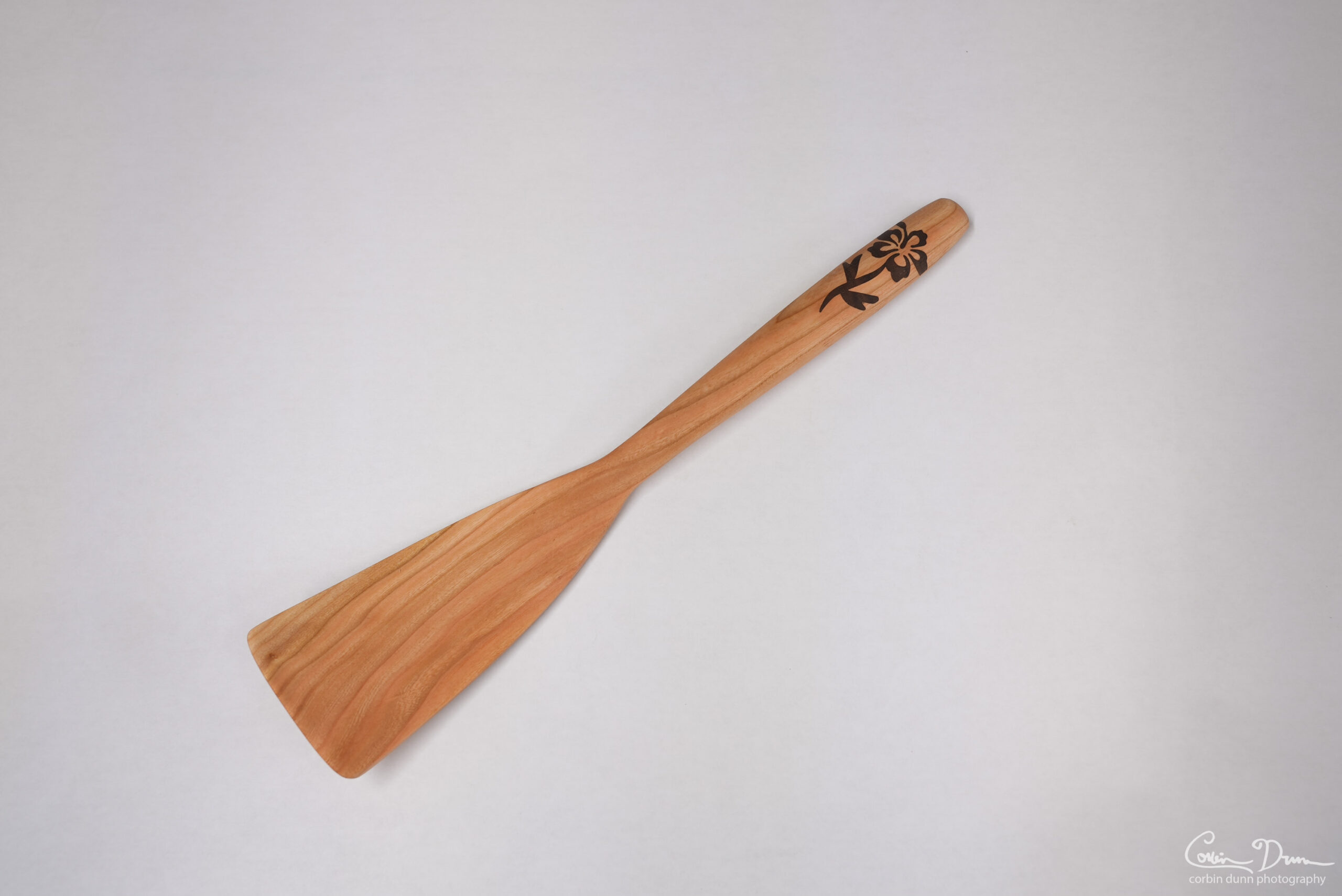 Wok Spatula with Hibiscus Inlay - Cherry and Walnut - Image 7